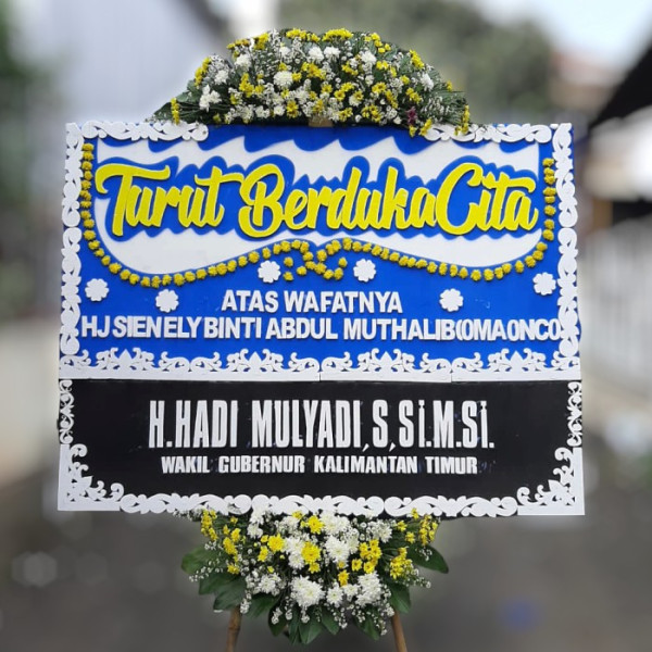 Karangan Bunga Duka  di Balangan